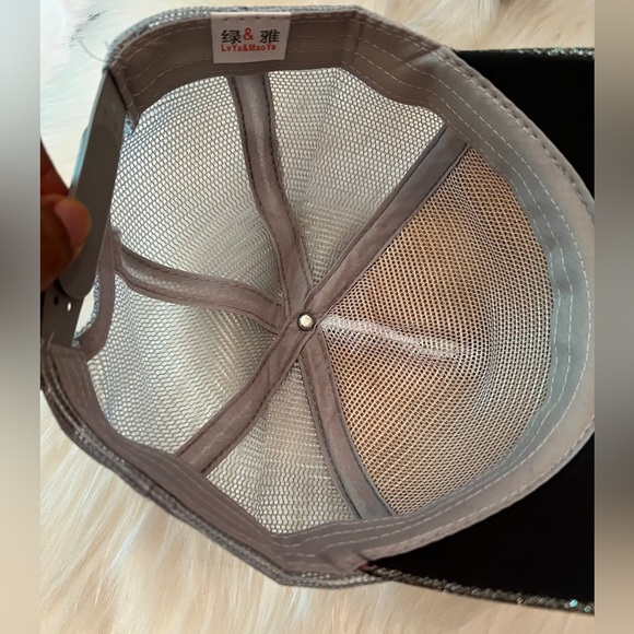 Beautiful Glam & Glitter Sequin Geometric Baseball Cap, one size - Picture 7 of 7